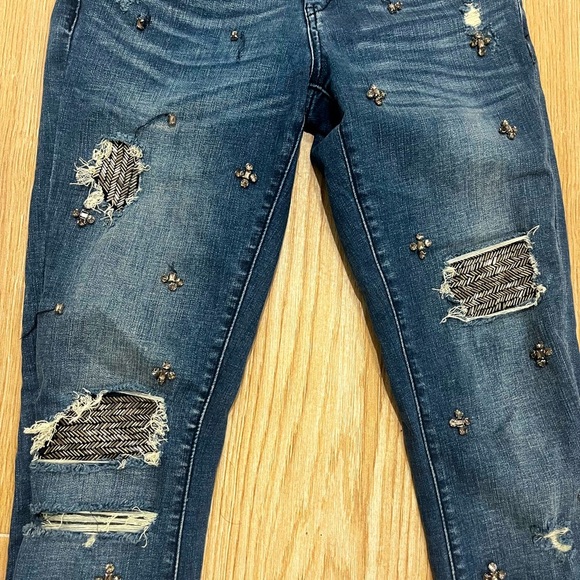 Blank NYC Girlfriend Cropped Embellished Jeans - Picture 5 of 8